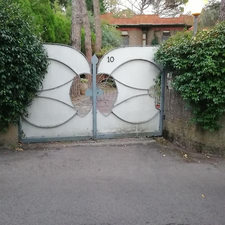 Due Passi Nel Parco Con Parcheggio Gratuito Apartamento Florença Exterior foto